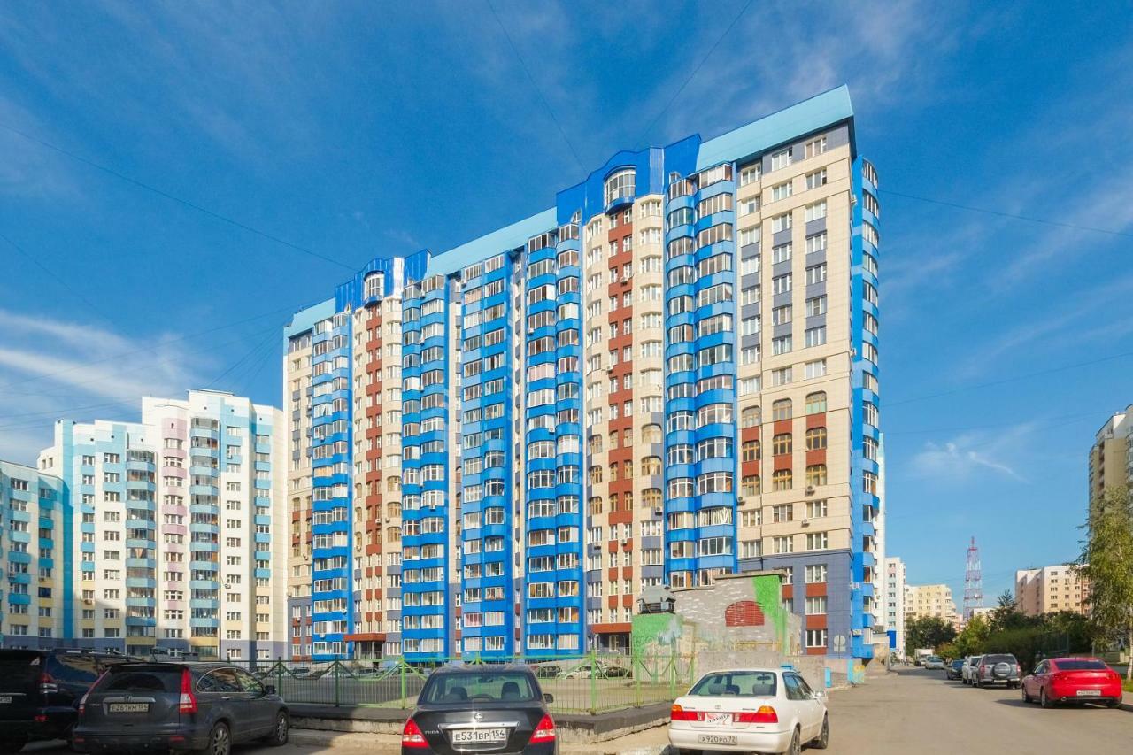 Nsk-Kvartirka, Gorskiy Apartment, 67 Novosibirsk Ngoại thất bức ảnh